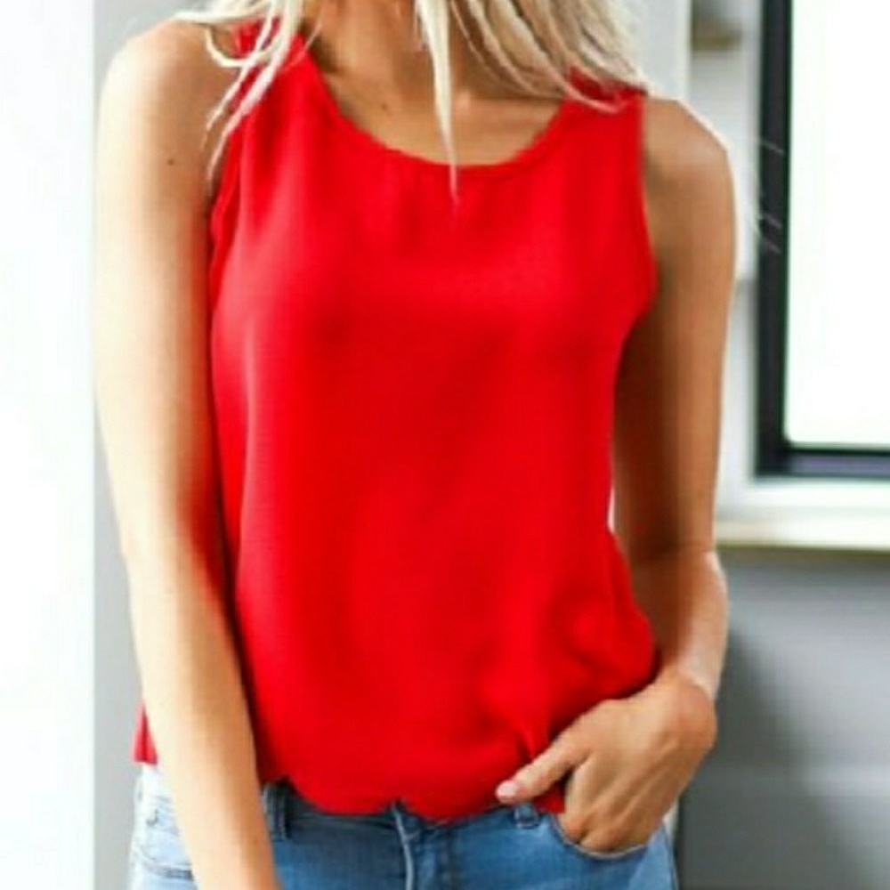 Scalloped tank